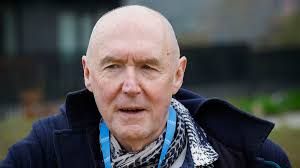 Michel Wuyts gaat in op stelling 'Tadej Pogacar is de beste wielrenner  aller tijden': 'Dat wordt vaak gezegd door mensen die Eddy Merckx nooit  hebben zien fietsen'