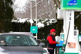 The average price of gas first went over $1 a gallon in 1980, when it went from $0.86 per gallon to $1.19 per gallon. Will Gas Prices Keep Rising Here S What Experts Say Miami Herald