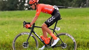 Mivel a tour de hongrie nemzetközi médiajogait a tour de france szervezője, az aso nevű cég kezeli, így nekik házon belül kellett megoldást találniuk az időpontok ütközésére. 2021 Tour Of Hongrie Stage 5 Flythrough