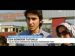 Cezaevinde kitap yazan samanyolu yayın gurubu başkanı hidayet karaca, tahşiye kumpasının ardında durdu. Babam Anayasal Duzeni Yikmadi Yikti Diyenler Iddianameyi Hazirlasin Hidayet Karaca Youtube