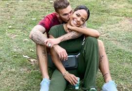The post received plenty of love from her celebrity friends, like tamar braxton. Matt Pokora S Est Marie Avec Christina Milian Tous Les Details De La Ceremonie