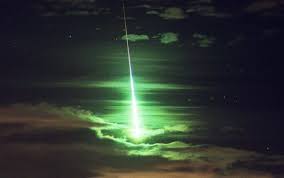 A Meteor Rocks The Midwest Green Fireballs And The Military Water Photography Meteor Rocks Meteor Falls