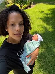 Mrs. Tiana Warren (@ladyrednails) • Instagram photos and videos