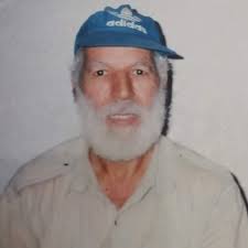 Pssst.... if you take a walk to the end of the Morgan Bay beach and then  follow a short path to the old titanium mine's pump station, you'll find a  lovely calm