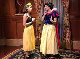 Rachel zegler as maria in 20th century studios' west side story. Qteikyfzguuymm