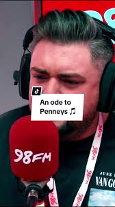 Take a bow @Suzanne Kane @JamesPatrice 😂 #penneyshaul #penneys #ireland  #dublin #shopping #radio