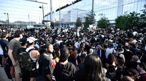 Jun 22, 2021 · deux rassemblements étaient prévus ce lundi 21 juin, à nantes, en hommage à steve maia caniço. Manifestation Contre Les Violences Policieres Quelques Incidents Eclatent A Paris