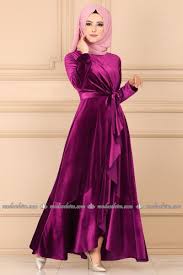 Firfirli Kadife Tesettur Elbise 5052ef311 Sarabi Moda Selvim The Dress Elbise Modelleri Moda Stilleri