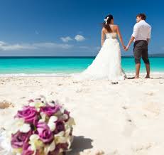 Come organizzare un matrimonio sulla spiaggia con gadget e accessori? Federconsumatori Matrimoni Per Pronunciare Il Fatidico Si Nel 2015 Si Puo Spendere Fino A 59 809 Euro Parole D Ordine Sono Risparmio E Originalita