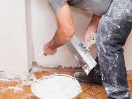 Originally the lath material was strips of wood installed horizontally on the wall, with spaces between, that would support the wet plaster until it cured. What Is A Finish Coat With Pictures