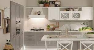 Idee Per Arredare Una Cucina Classica Arredo Interni Cucina Arredamento Cucina Grigia E Bianca