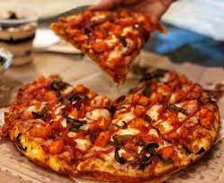 21 places that serve the best pizza in mumbai in 2020 curly tales good pizza veggie pizza food