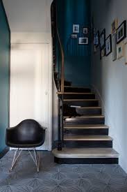 Escalier ouvert rampe escalier intérieur deco escalier escaliers maison escaliers modernes désormais, votre escalier s'affiche déco sans faire fi de la sécurité. Deco Cage D Escalier Idees Relooking Montee D Escalier Cote Maison