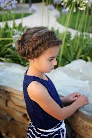 Coiffure petite fille mariage : Coiffure Petite Fille Mariage 30 Superbes Idees Pour Les Fillettes D Honneur
