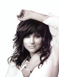 Medium length layered hair is always a great choice, as it is flattering for any woman. 25 Medium Length Hairstyles For Moms You Ll Want To Copy Now