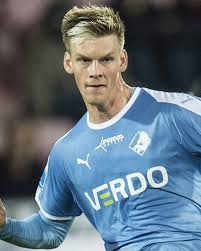 He is known for his work on afr (2007), ynglinge (2006) and kysss (2003). Kasper Enghardt Bilanz Unter Referee Mads Kristoffer Kristoffersen