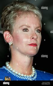 Cindy mccain hi-res stock photography and images