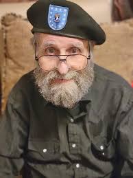 OBITUARY: Charles Earl Knox III