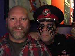 What is the set list for El Monstero's first night show?