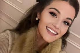 Colette Ward's Instagram, Twitter & Facebook