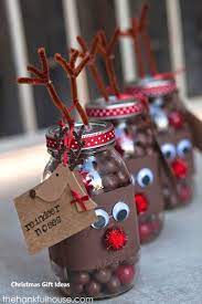 Surprise your favorite holiday host/hostess or home mixologist with this diy wreath filled with mini bottles of their favorite spirits to help them (joyfully!) count down the 12 days till christmas. New Christmas Gift Ideas Christmasgiftideas Mason Jar Christmas Gifts Christmas Jars Mason Gifts