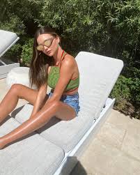 Collection with 4961 high quality pics. Miranda Kerr Mirandakerr Twitter