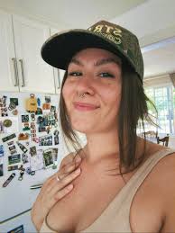 Couple seeking room in Banff for winter season