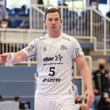 Weltklasse für den thw kiel: Handball Champions League Kiel Bangt Vor Psg Duell Um Einsatz Von Sagosen