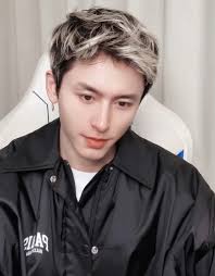 As of tomorrow, the new online Shop EHzZ will go online