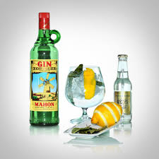 En Nuestra Carta De Ginebras Apostamos Tambien Por Productos De Nuestra Tierra Gin Xoriguer Drank