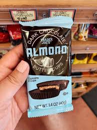 25 Must Try Trader Joe S Products Plus Shopping Tips It S Jolene