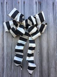 Black And White Striped Ribbon Wreath Wreath Bow Decorative Bow Large Gift Bow Wired Ribbon Bow With Images Wreath Bow Gift Bows Decorative Bows