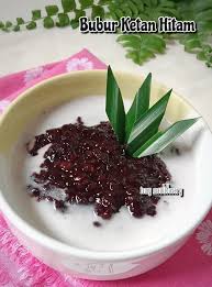 ResepLangsungEnak Bubur Ketan Hitam yang selalu saja jadi favorit di rumah. Kalau biasanya aku pakai metode 10 30 10. Kali ini, aku coba metode 15 30 15 ya Bun. Alhamdulillah, cocok dengan