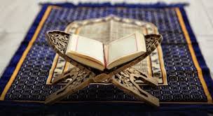 أنه إن أتم الإمام التراويح في أول الليل كره له أن يصلي بهم في آخره جماعة أخرى، لما روي عن أنس وسعيد بن جبير من كراهته، وإن لم يتم بهم في أول الليل وأخر تمامها إلى آخر الليل لم يكره. ØµÙ„Ø§Ø© Ø§Ù„ØªØ±Ø§ÙˆÙŠØ­ ÙÙŠ Ø§Ù„Ø¨ÙŠØª ÙÙŠ Ø§Ù„Ø¥Ù…Ø§Ø±Ø§Øª ÙƒØ¬Ø²Ø¡ Ù…Ù† Ø¥Ø¬Ø±Ø§Ø¡Ø§Øª Ø§Ù„ØªØµØ¯ÙŠ Ù„ÙØ§ÙŠØ±ÙˆØ³ ÙƒÙˆØ±ÙˆÙ†Ø§ Ù…Ø§ÙŠ Ø¨ÙŠÙˆØª