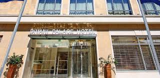 Σύμφωνα με το trikalavoice.gr, η έλλη διβάνη έφυγε από τη ζωή μόλις στα 33 της χρόνια. Efyge Apo Th Zwh H 33xronh Ellh Dibanh Ek Twn Synexistwn Toy Omiloy 3enodoxeiwn Divani Larissapress