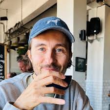 Peter M. Buch (@peterbuch)