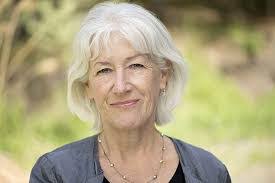 Elissa Davidson's Instagram, Twitter & Facebook