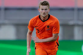 Matthijs de ligt:vrijgezel, relaties, familie & vrienden. Matthijs De Ligt Hopeful Of Recovering In Time To Play On Netherland S Euro 2020 Opener