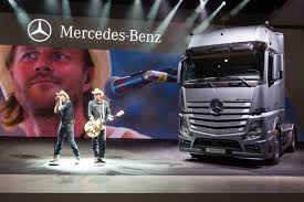 The New Mercedes Benz Antos And Actros Are The Centre Of Attention At The Iaa Commercial Vehicles Show A Special Mercedes Benz Commercial Vehicle New Mercedes