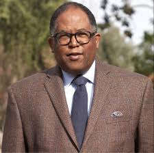 LeRoy Chase was a strong champion for the Pacoima Boys and Girls Club. I  celebrate his memory and try to keep his spirit alive through my work.  Thank you Nicole Chase for