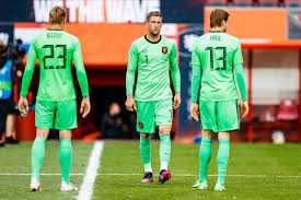 Op de voorgaande twee grote toernooien, het wk van 2010 en het ek van. Stekelenburg Vol Vertrouwen Voor Het Wk 2010 Was De Stemming Ook Niet Best Voetbal International