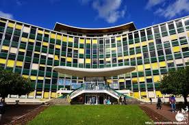 Gonesse Centre Hospitalier Olivier Rabaud Architecte Francais Maison Style Parc Paysager