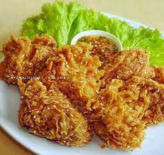 Doyancooking Posted On Their Instagram Profile Ayam Goreng Tepung Wijen Halo Semuanya Salkomsel Setor Yang Kriuk Kriu Ayam Goreng Ayam Tepung