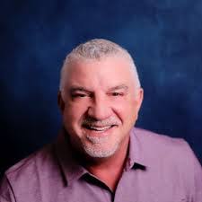 Lance Dobson's Instagram, Twitter & Facebook