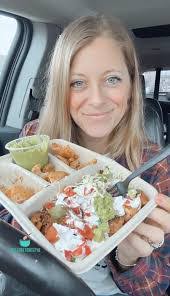 Debbie Shumate's Instagram, Twitter & Facebook