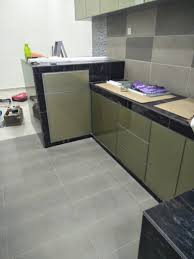 Kuning air neutral untuk dapur kecil dengan hadapan kabinet yang. Kabinet Dapur Kitchen Cabinet Muar Tangkak Segamat Facebook