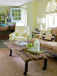 This living room actually feels really classic and elegant, despite the bold colors. Decorating By Style Classic Country Rooms Living Room Color Schemes Living Room Color Home Living Room