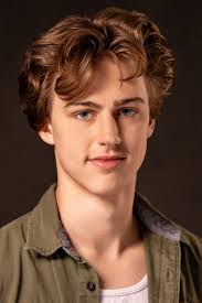 The Rainbow Closet (Short)