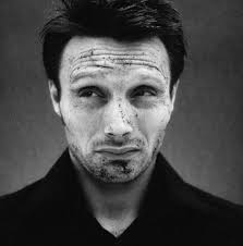 Esta señora está por todo lado menos en mi colección 😭