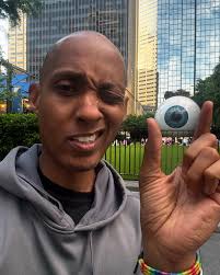 Looking 👀 for a keynote speaker for your next Professional Development  Event? I invite you to visit FRANKKITCHEN.COM to learn more about the  programs and services I can cook up for you